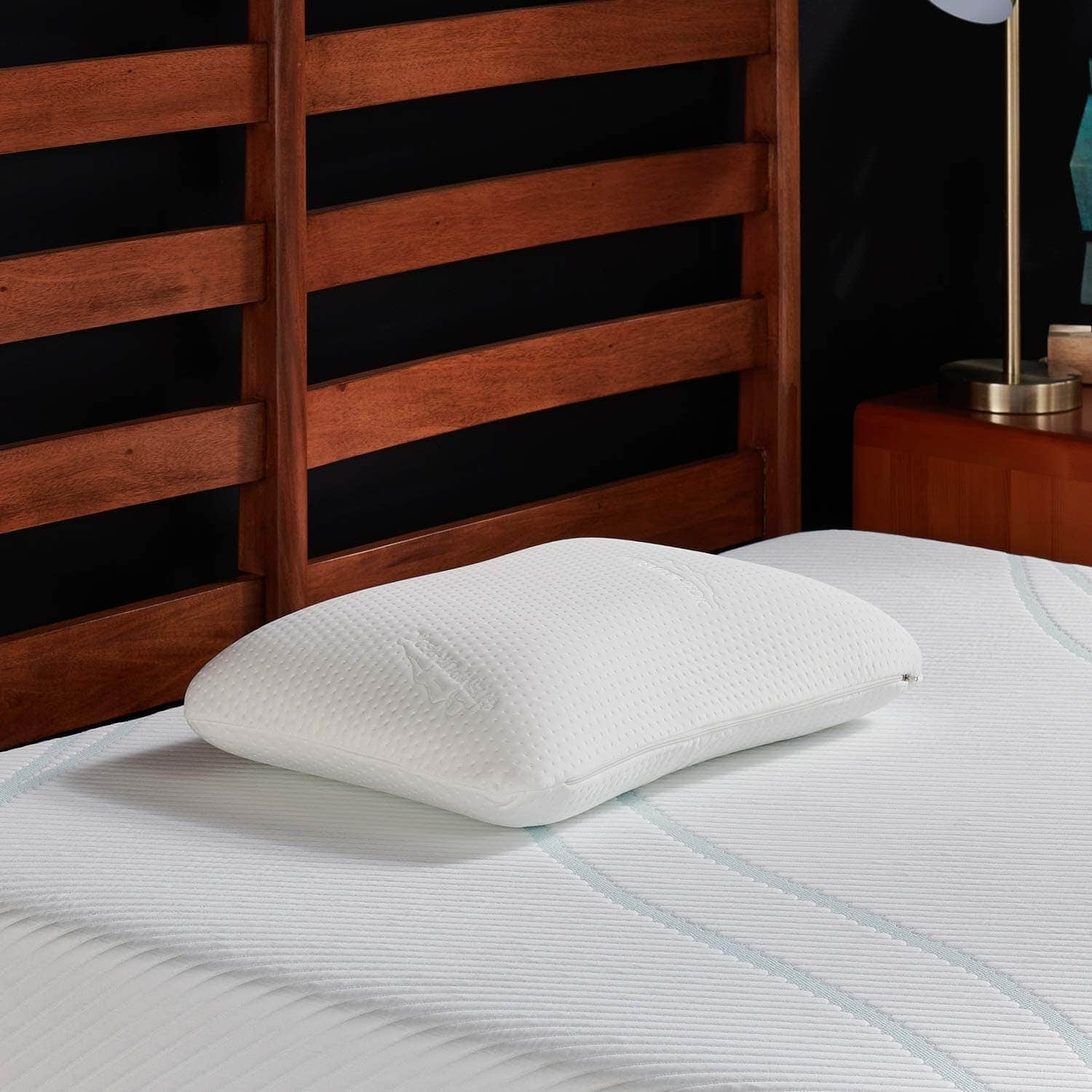 Tempur-Pedic Memory Foam Symphony Pillow Luxury Soft Feel 涼感床墊