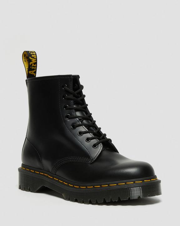 Dr. Martens 經典不敗時尚馬丁靴 最新商品跟折扣資訊