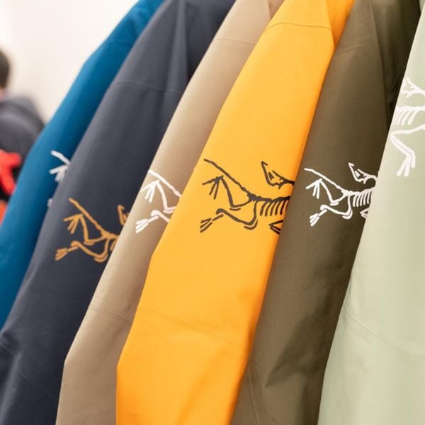 Arc’teryx 始祖鳥頂尖戶外用品 最新商品跟折扣資訊