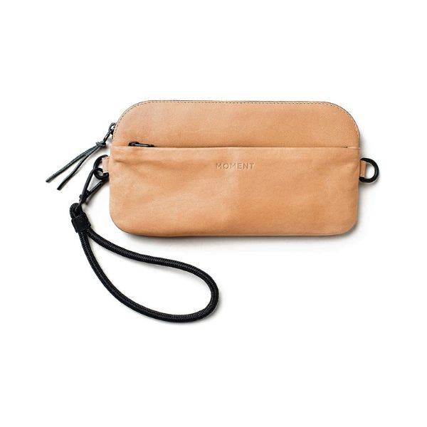 Moment Crossbody Wallet with Wrist and Neck Strap 女用皮夾