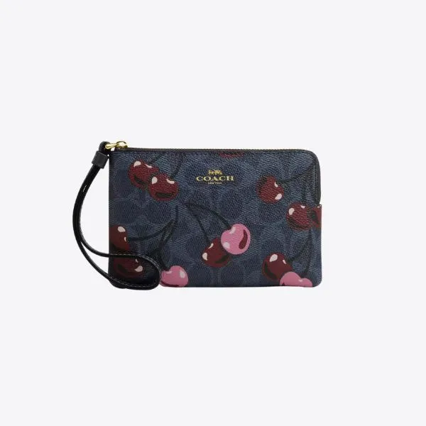 COACH Outlet 丹寧系列新上市，US$29 起 2