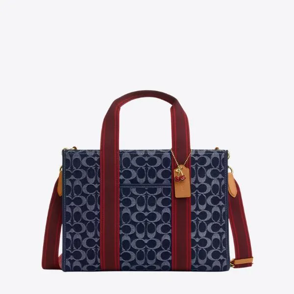 COACH Outlet 丹寧系列新上市，US$29 起 5