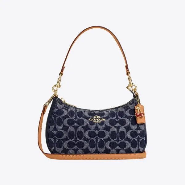 COACH Outlet 丹寧系列新上市，US$29 起 3