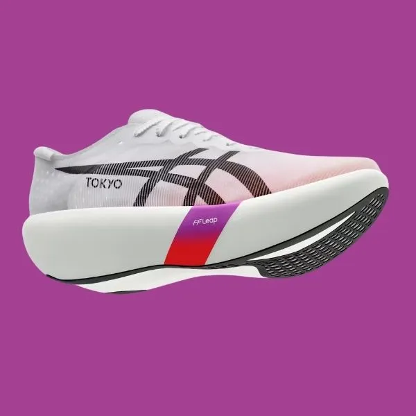 搶先評價 Asics Metaspeed Ray ，史上最輕碳板跑鞋