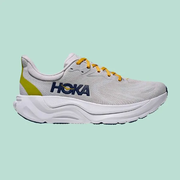 HOKA 跑鞋限時優惠開跑！人氣款 Challenger、Arahi 7 折起，現省 NT70
