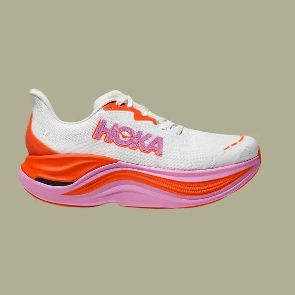 為重磅跑者而生的選鞋指南：2025 年最舒適耐用跑鞋推薦