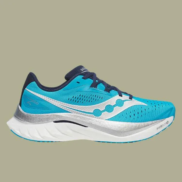 為重磅跑者而生的選鞋指南：2025 年最舒適耐用跑鞋推薦 5