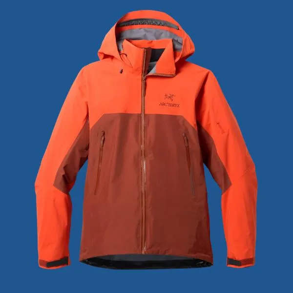 REI 美國獨立日限定！Arc’teryx 防水外套熱賣下殺 5 折，最多省 NT80