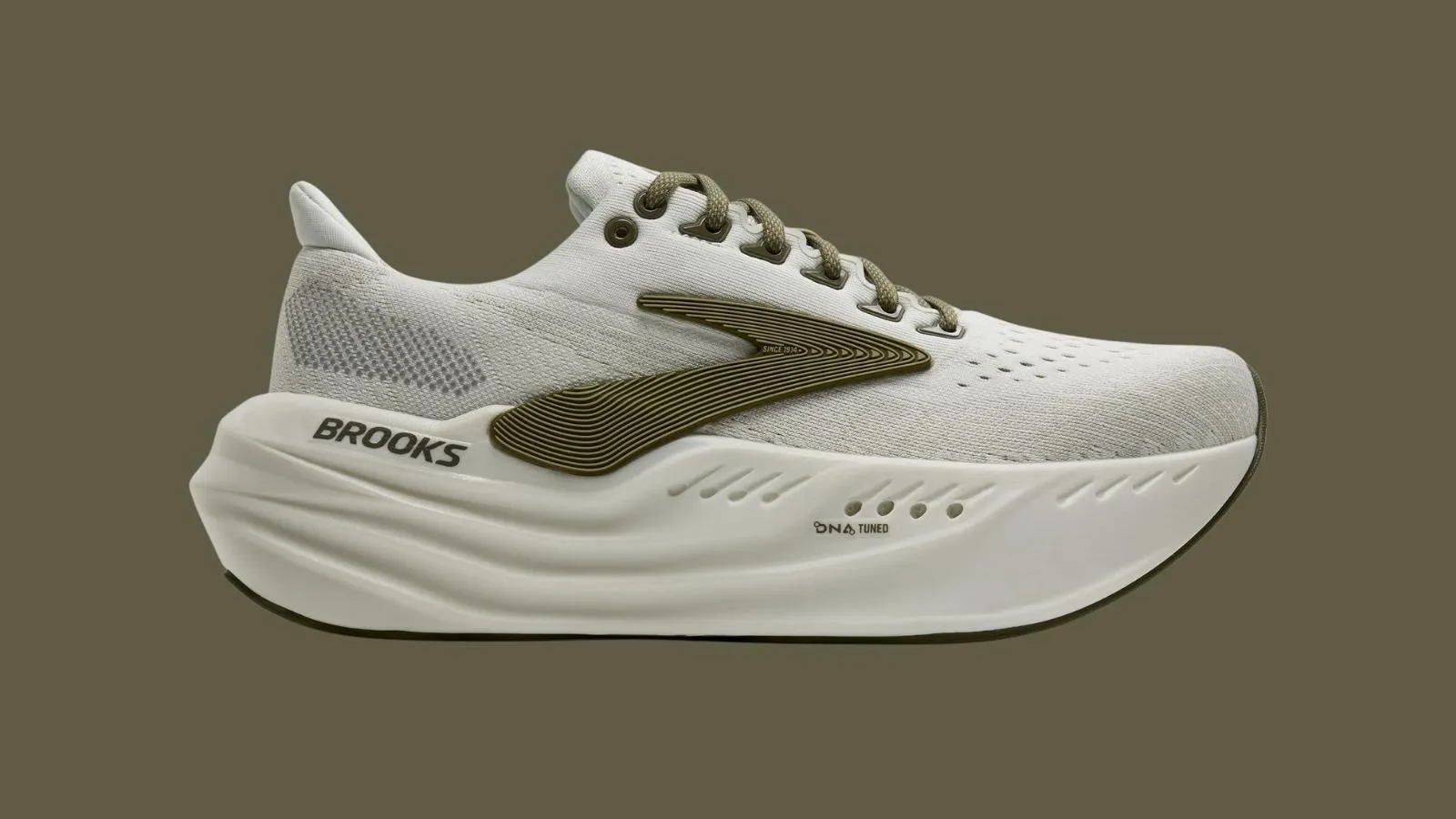 跑者必備！Brooks Glycerin Max 跑鞋：讓每一步都像漫步雲端 1