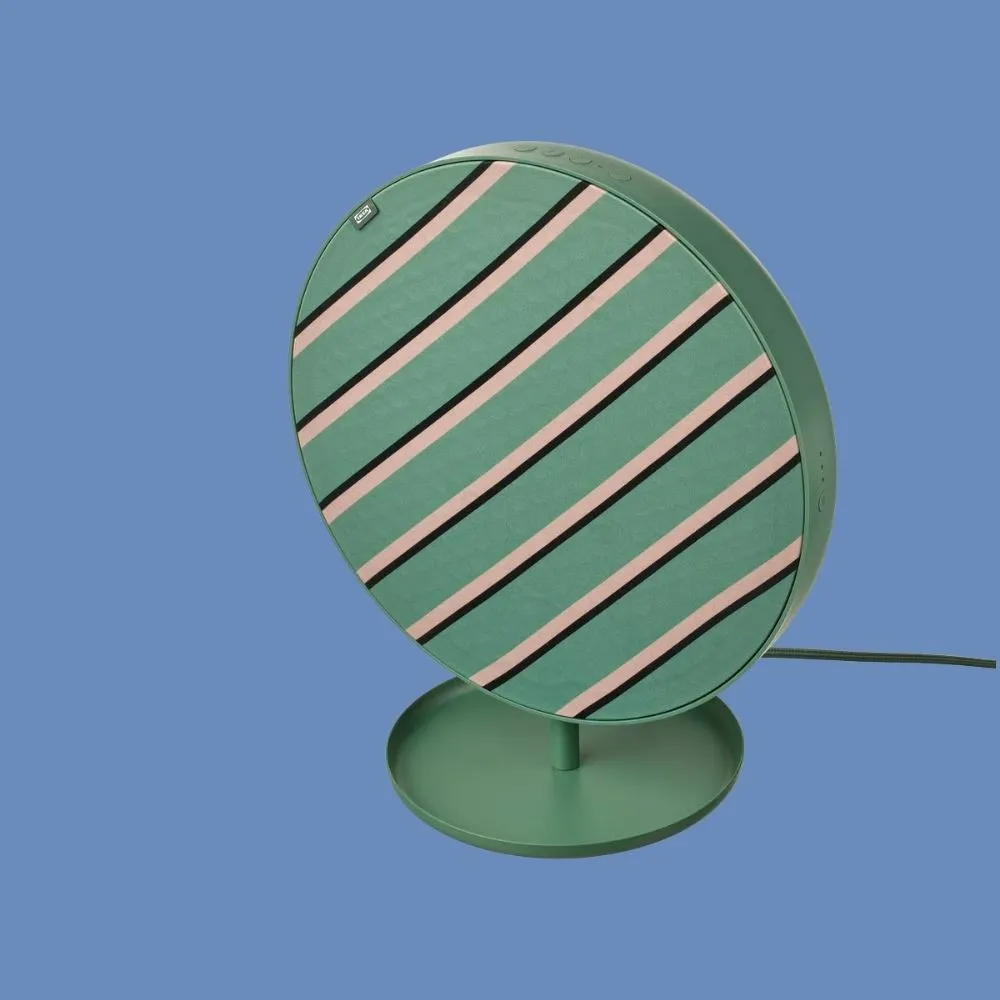 IKEA x Teklan 最新聯名：SOLSKYDD、KULGLASS 系列喇叭外型媲美 B&O